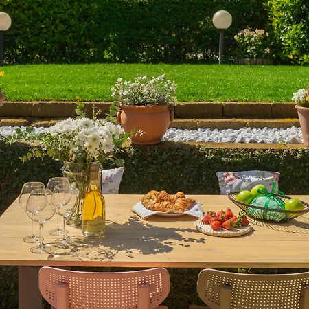 Vico Garden-203 By Rent * Όπως