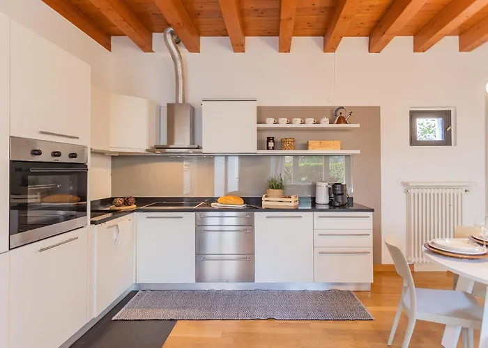Apartment Vico Garden-203 By Rent Como