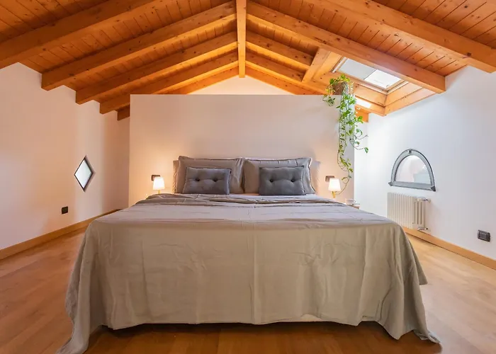 Apartment Vico Garden-203 By Rent Como