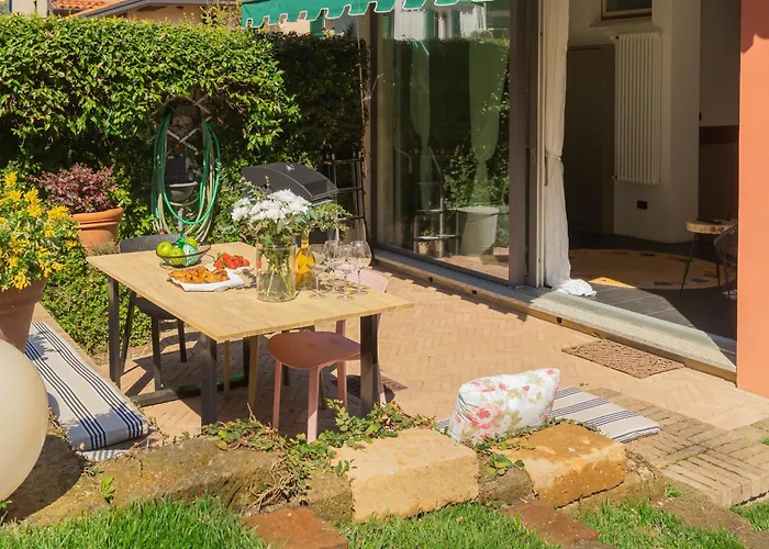 Vico Garden-203 By Rent * Como