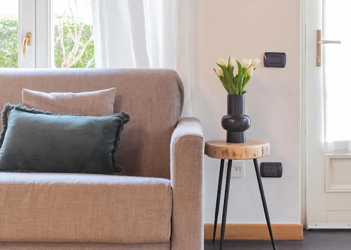 Vico Garden-203 By Rent * Como