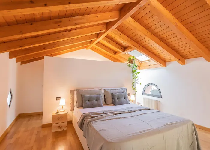 Vico Garden-203 By Rent Apartment Como